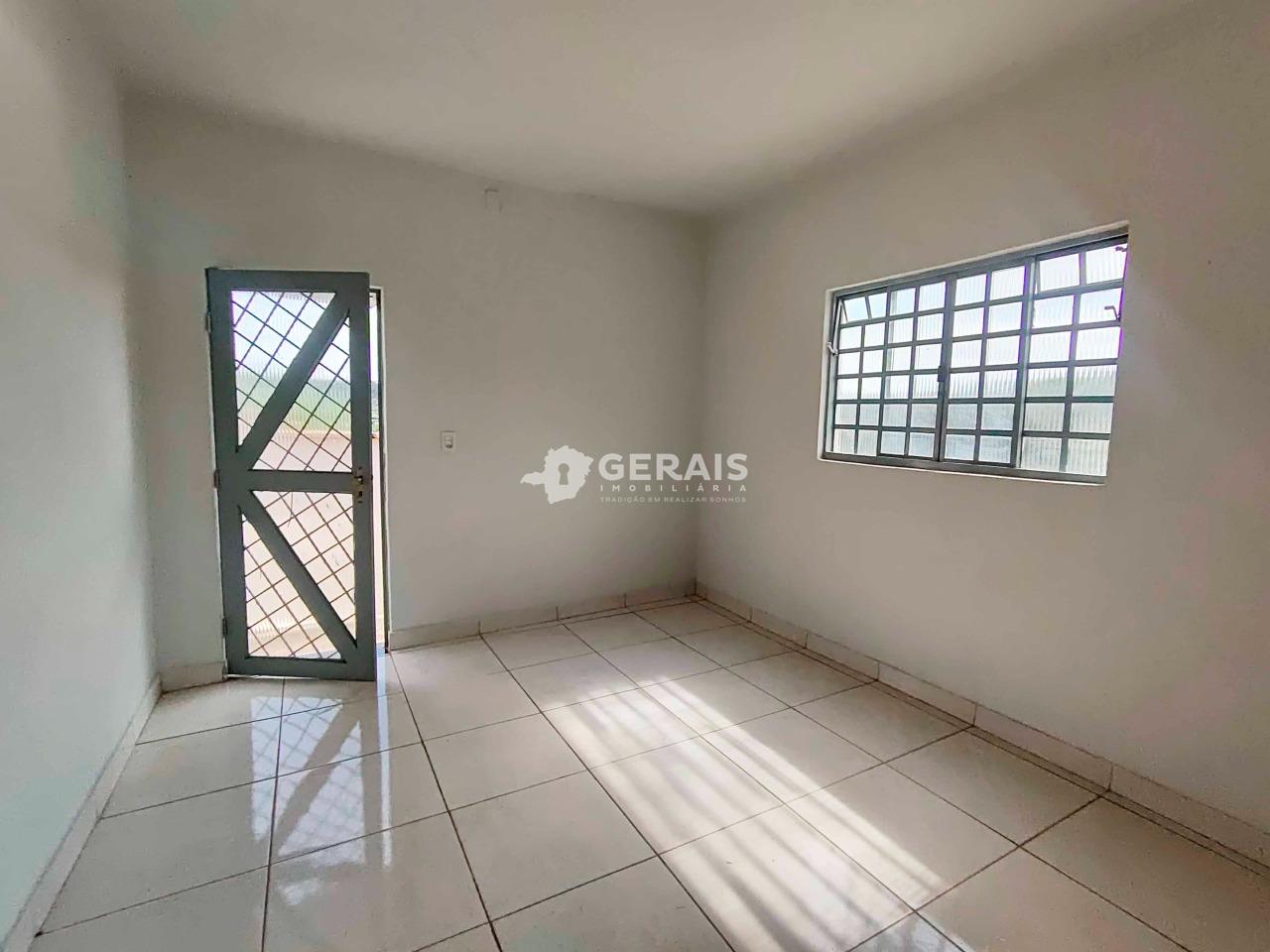 Casa para aluguel no SANTO ANDRE: 03 - SALA