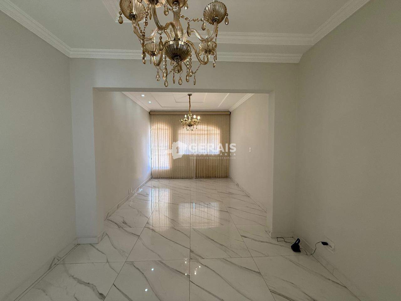 Casa para aluguel no SANTA ROSA: 04- SALA