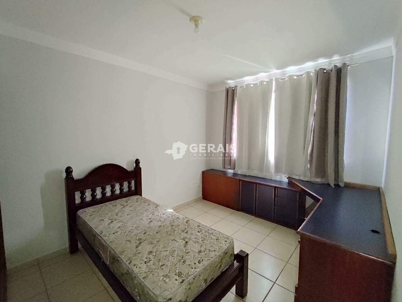 Apartamento para aluguel no PLANALTO: 06 - QUARTO 01