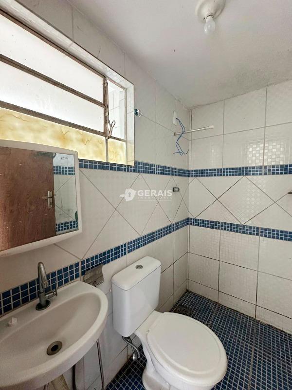 Casa à venda no HALIN SOUKI: 07- BANHO0 SOCIAL