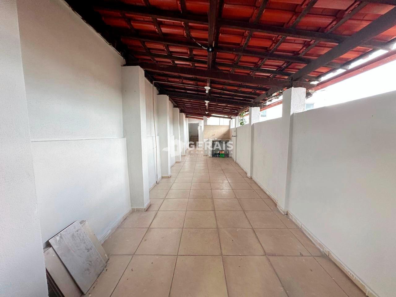 Casa à venda no HALIN SOUKI: 08- GARAGEM