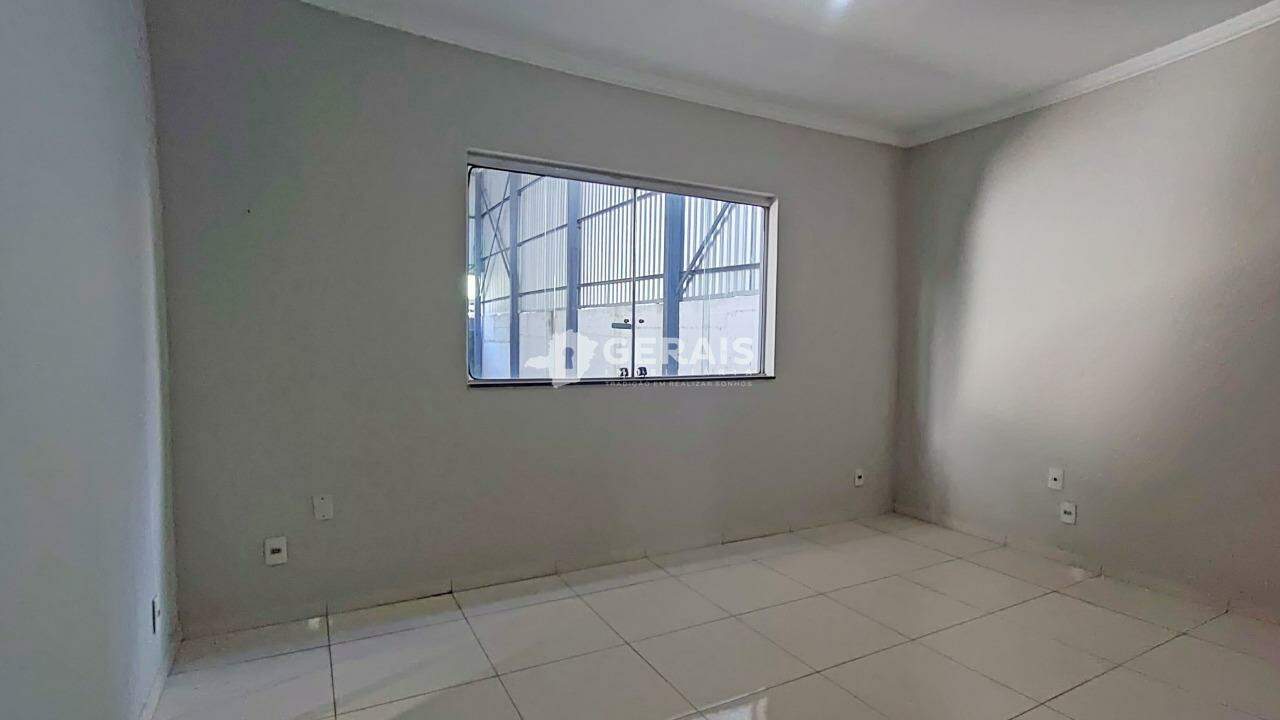Casa Comercial para aluguel no SÃO JOSÉ: 04- QUARTO 01