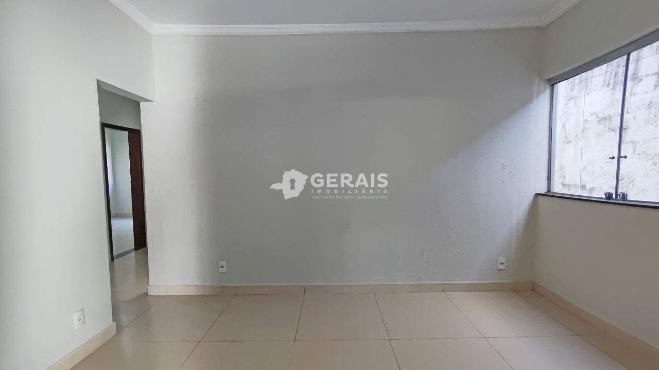 Casa Comercial para aluguel no SÃO JOSÉ: 03- SALA