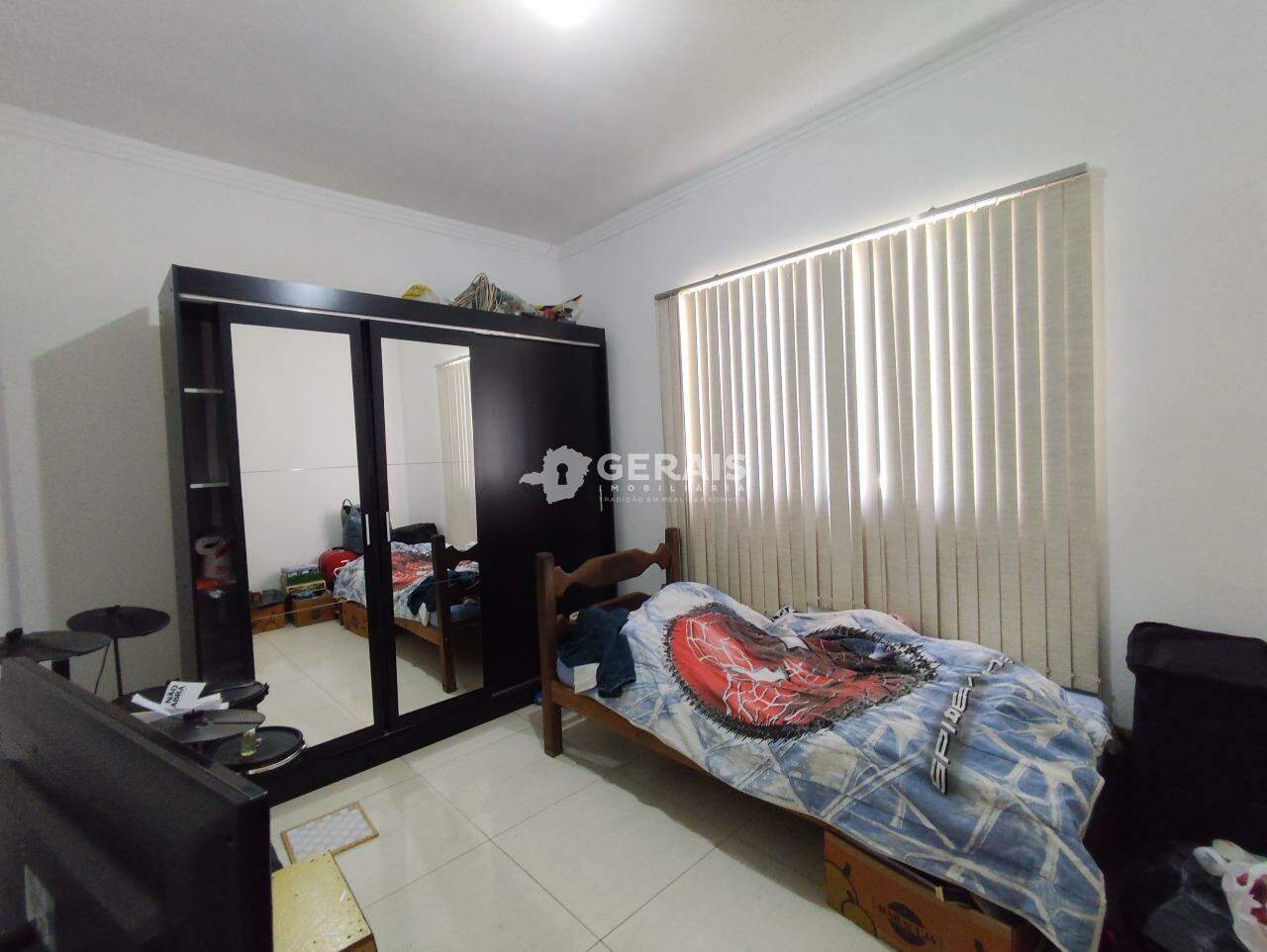 Casa para aluguel no NOVO PARAÍSO: 06 - QUARTO 03