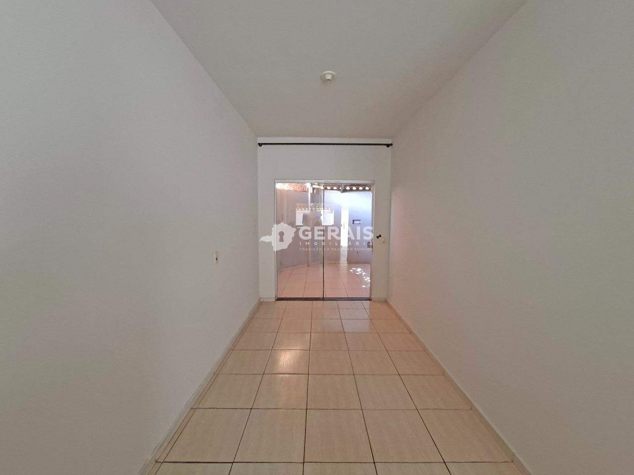 Casa para aluguel no PADRE EUSTAQUIO: 03- SALA