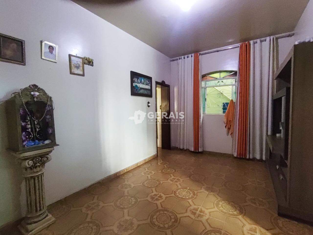 Casa à venda no MANOEL VALINHAS: 04- COPA