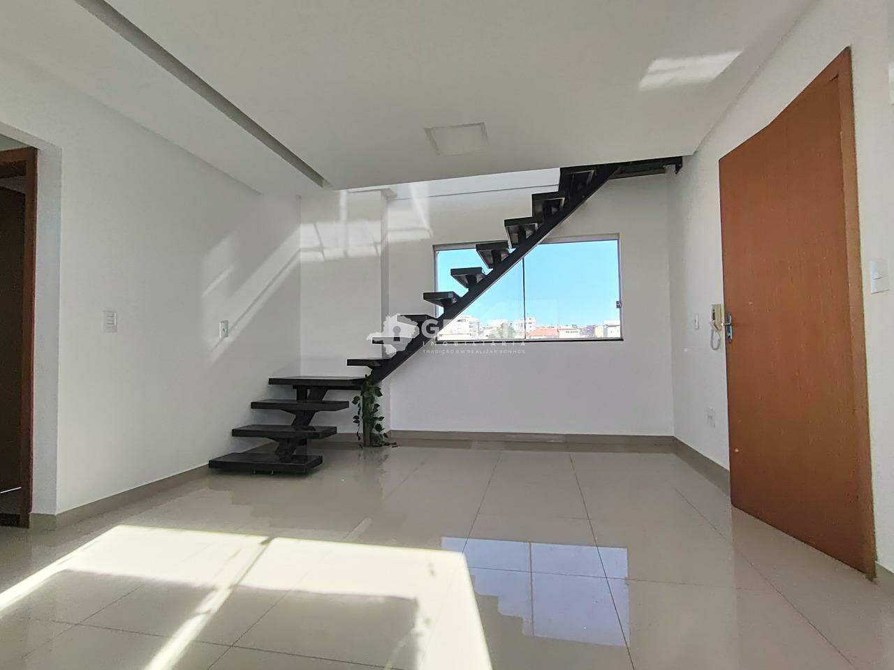 Apto Cobertura Duplex à venda no BOM PASTOR: 04- SALA