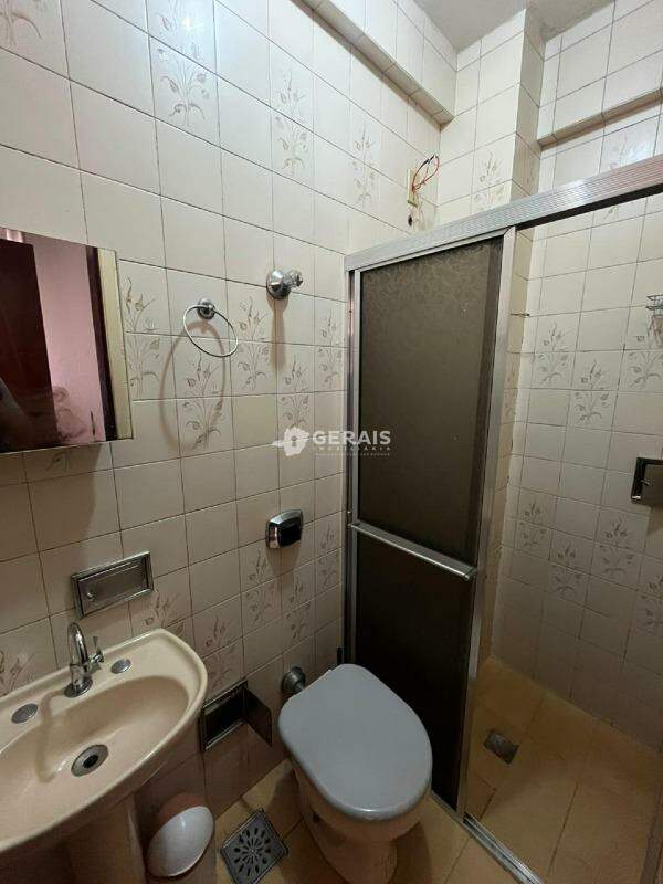 Apartamento à venda no CENTRO: 08- BANHO SUÍTE 01