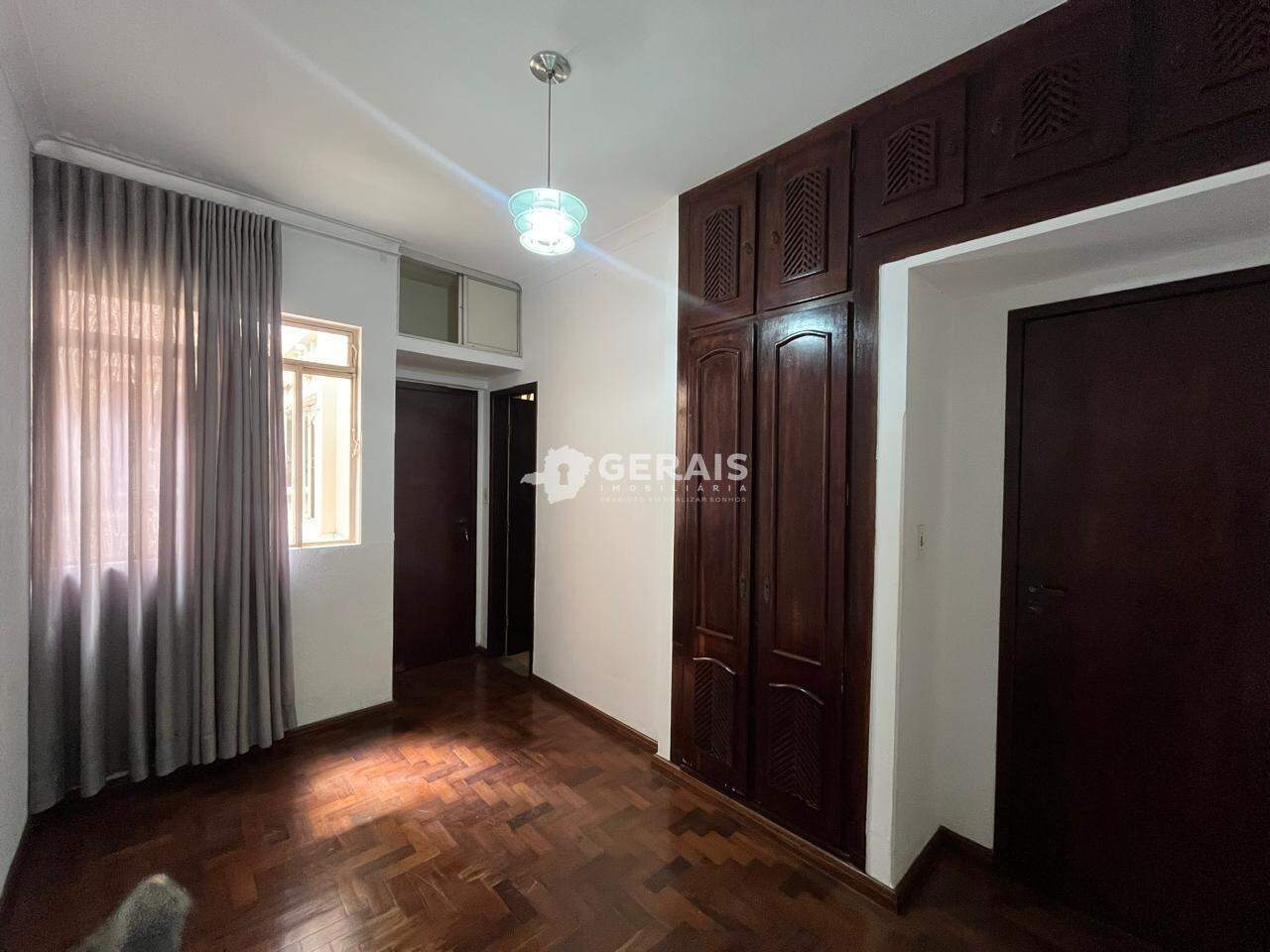 Apartamento à venda no CENTRO: 07- QUARTO SUÍTE 01