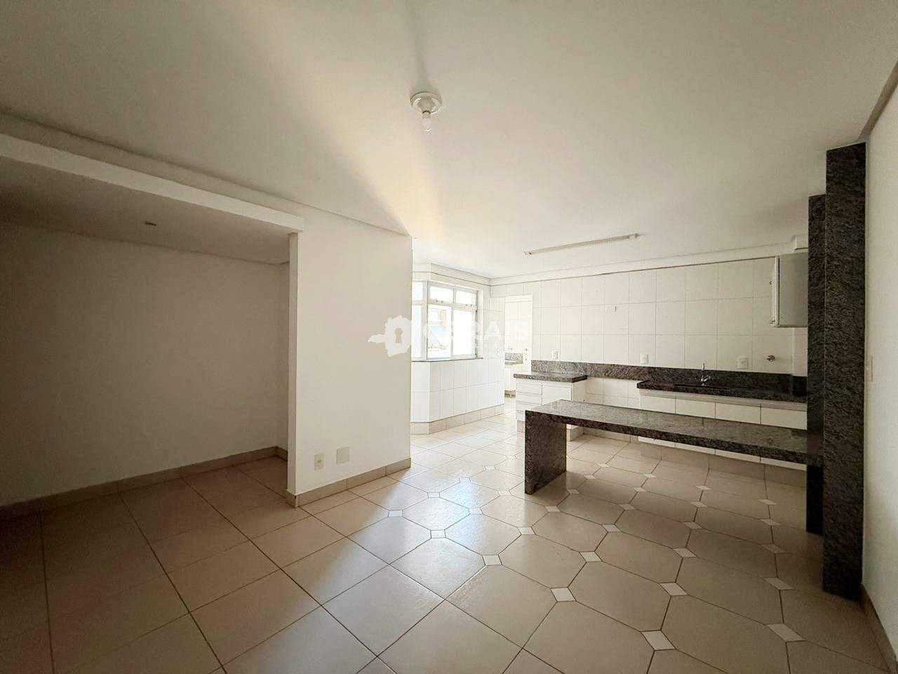 Apartamento à venda no SANTO ANTÔNIO: 03- SALA