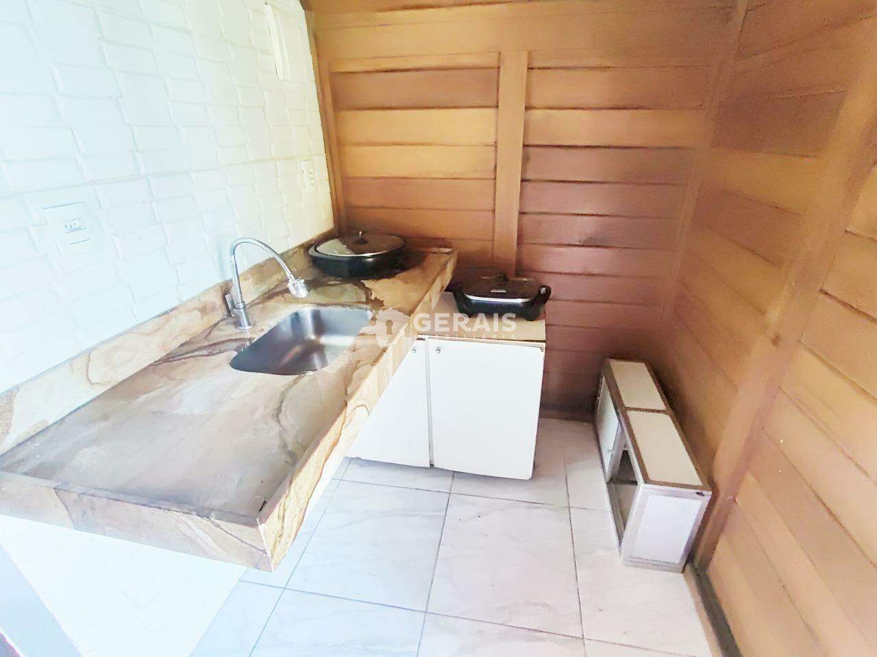 Chalé para aluguel no ERMIDA: 03- COZINHA