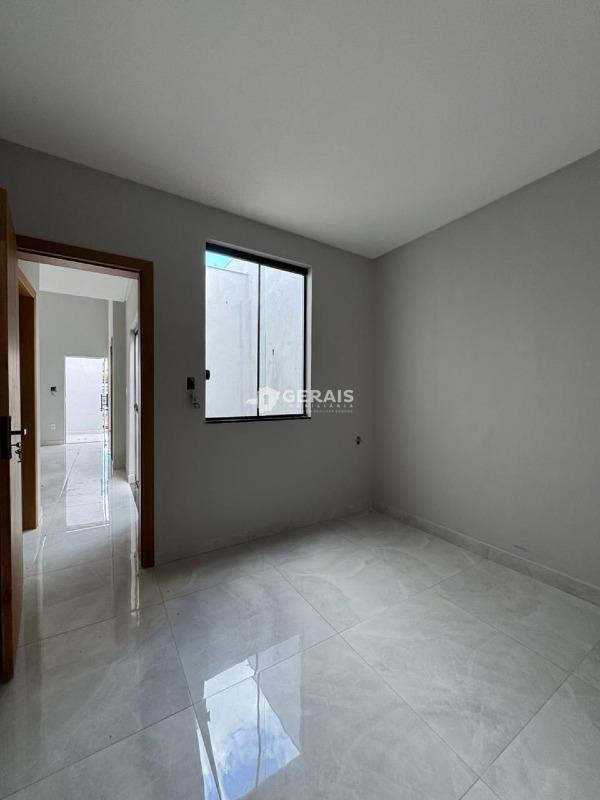 Casa à venda no SANTA ROSA: 03- QUARTO 01