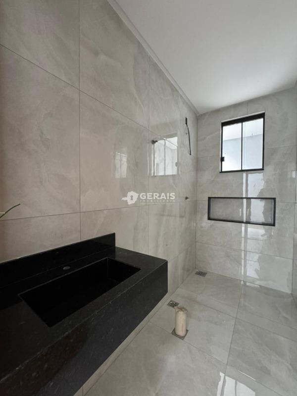 Casa à venda no SANTA ROSA: 06- BANHO SUÍTE