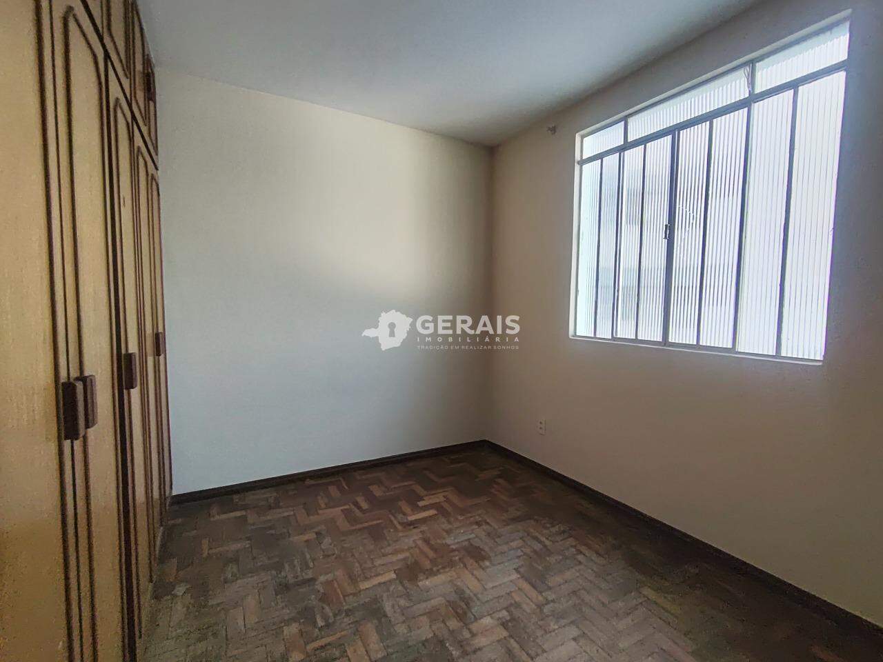 Apartamento para aluguel no CENTRO: 05- QUARTO 01