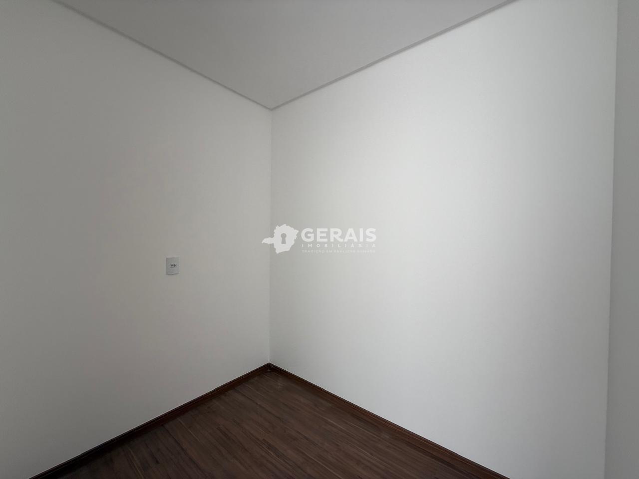 Apartamento à venda no SÃO JOSÉ: 09 - CLOSET