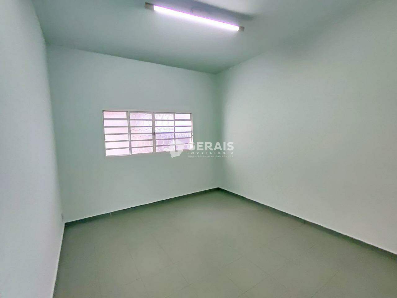 Casa para aluguel no SANTA ROSA: 06- QUARTO 03