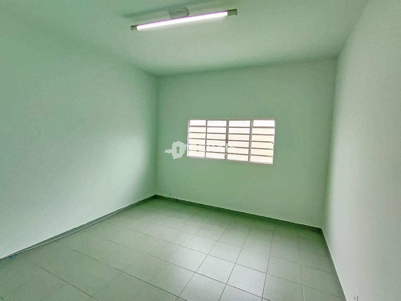 Casa para aluguel no SANTA ROSA: 04- QUARTO 01