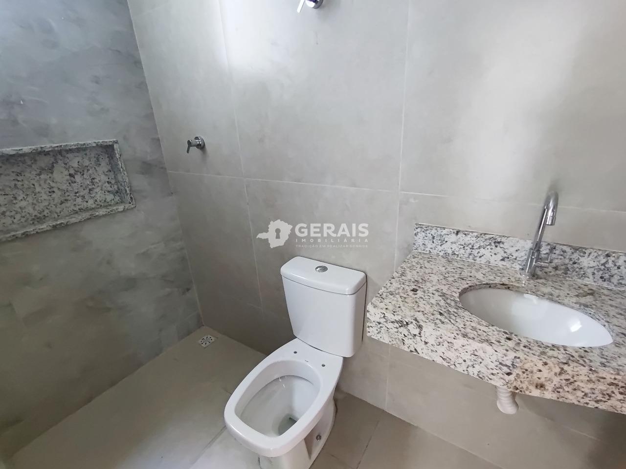 Apto Cobertura para aluguel no CHANADOUR: 08 - BANHO SOCIAL