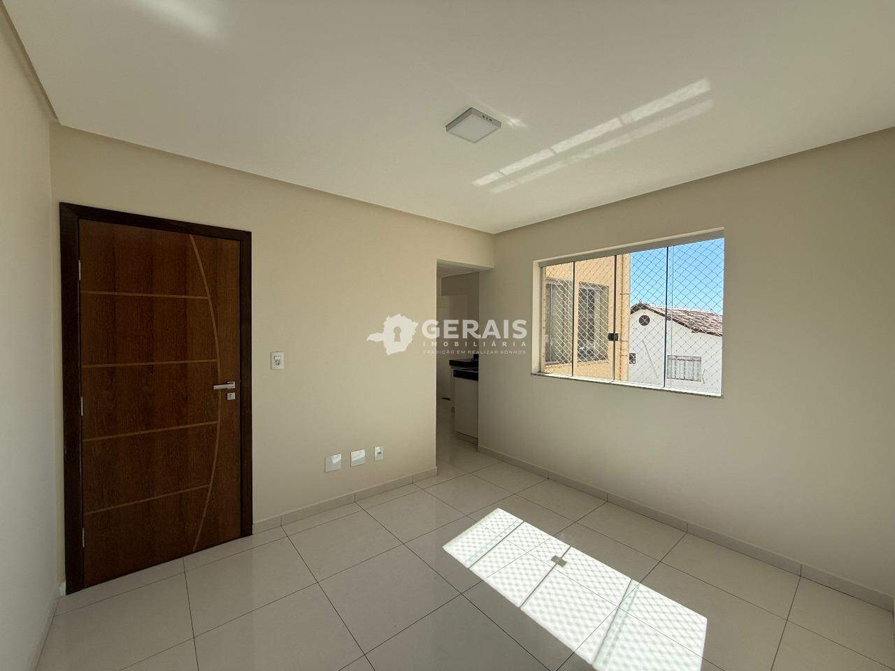 Apartamento para aluguel no CATALÃO: 04- SALA