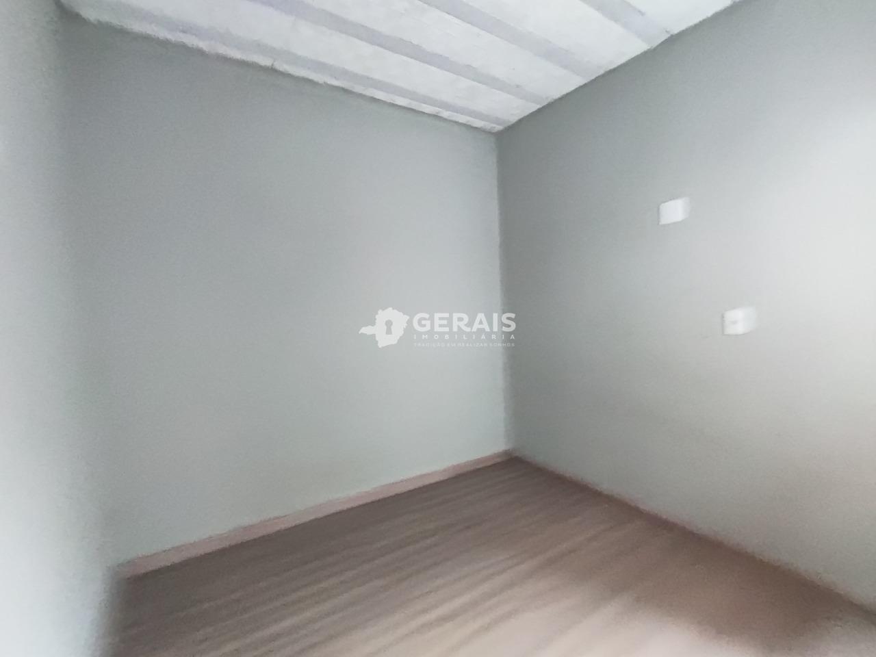 Casa para aluguel no NITERÓI: 08 - QUARTO 03