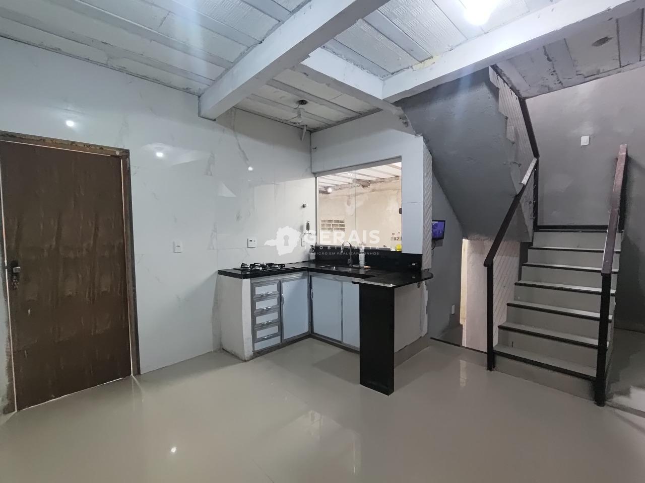 Casa para aluguel no NITERÓI: 04 - COZINHA