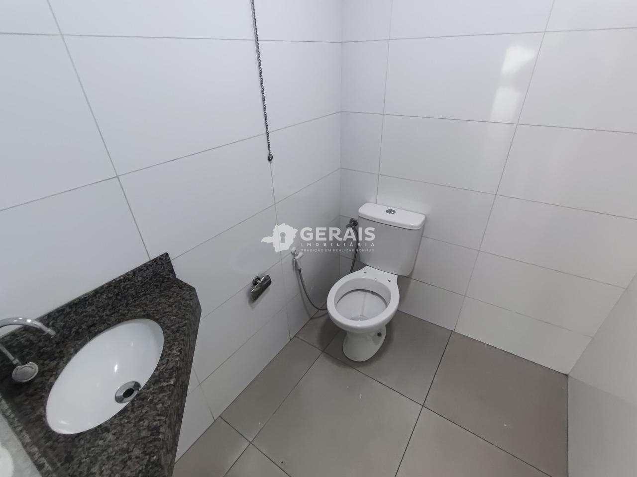 Loja para aluguel no CENTRO: 06- BANHEIRO