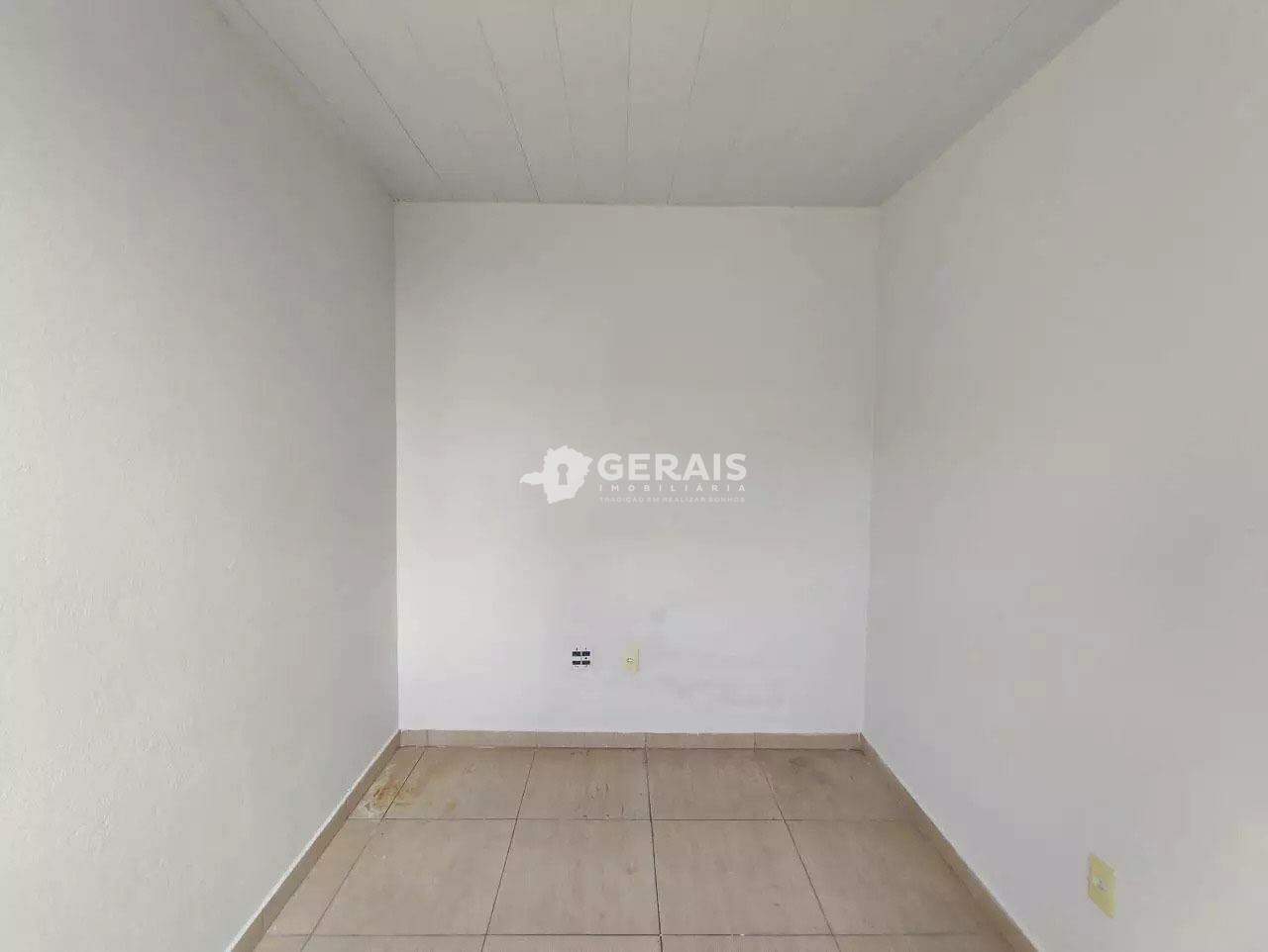 Casa para aluguel no DAS OLIVEIRAS: 05- QUARTO 01