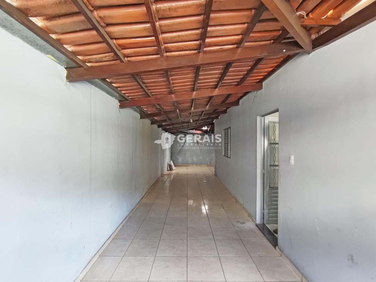 Casa para aluguel no Jeferson Batista de Freitas: 09- VARANDA