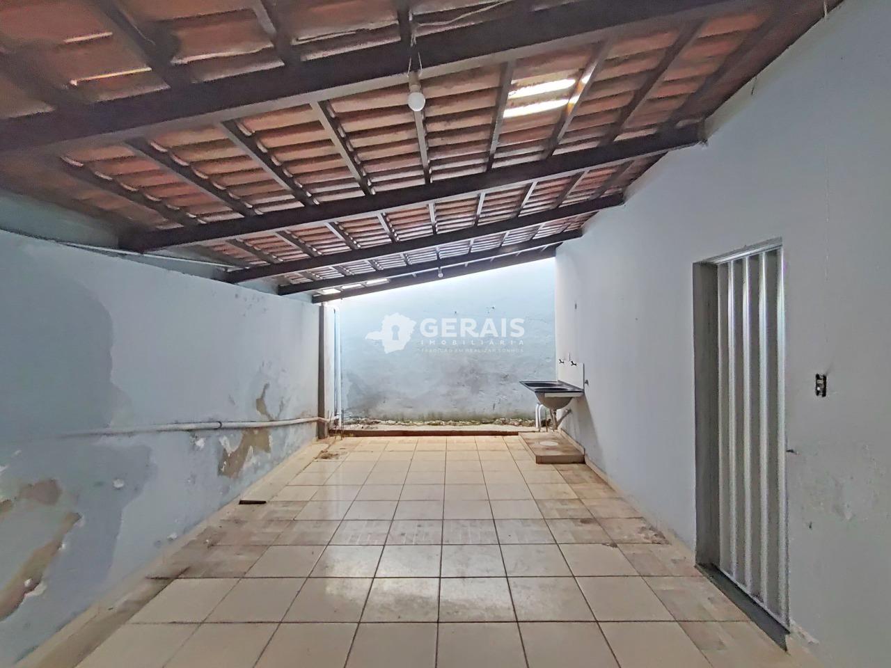 Casa para aluguel no Jeferson Batista de Freitas: 08- ÁREA DE SERVIÇO