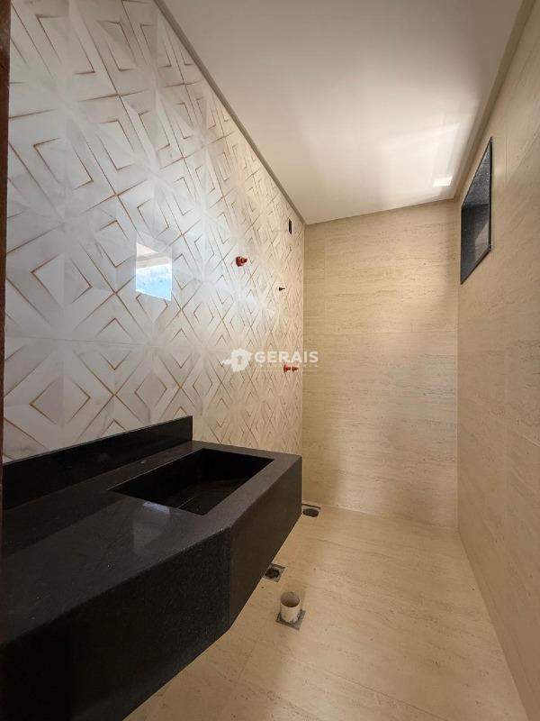 Casa à venda no MANOEL VALINHAS: 08- BANHO SUÍTE 01