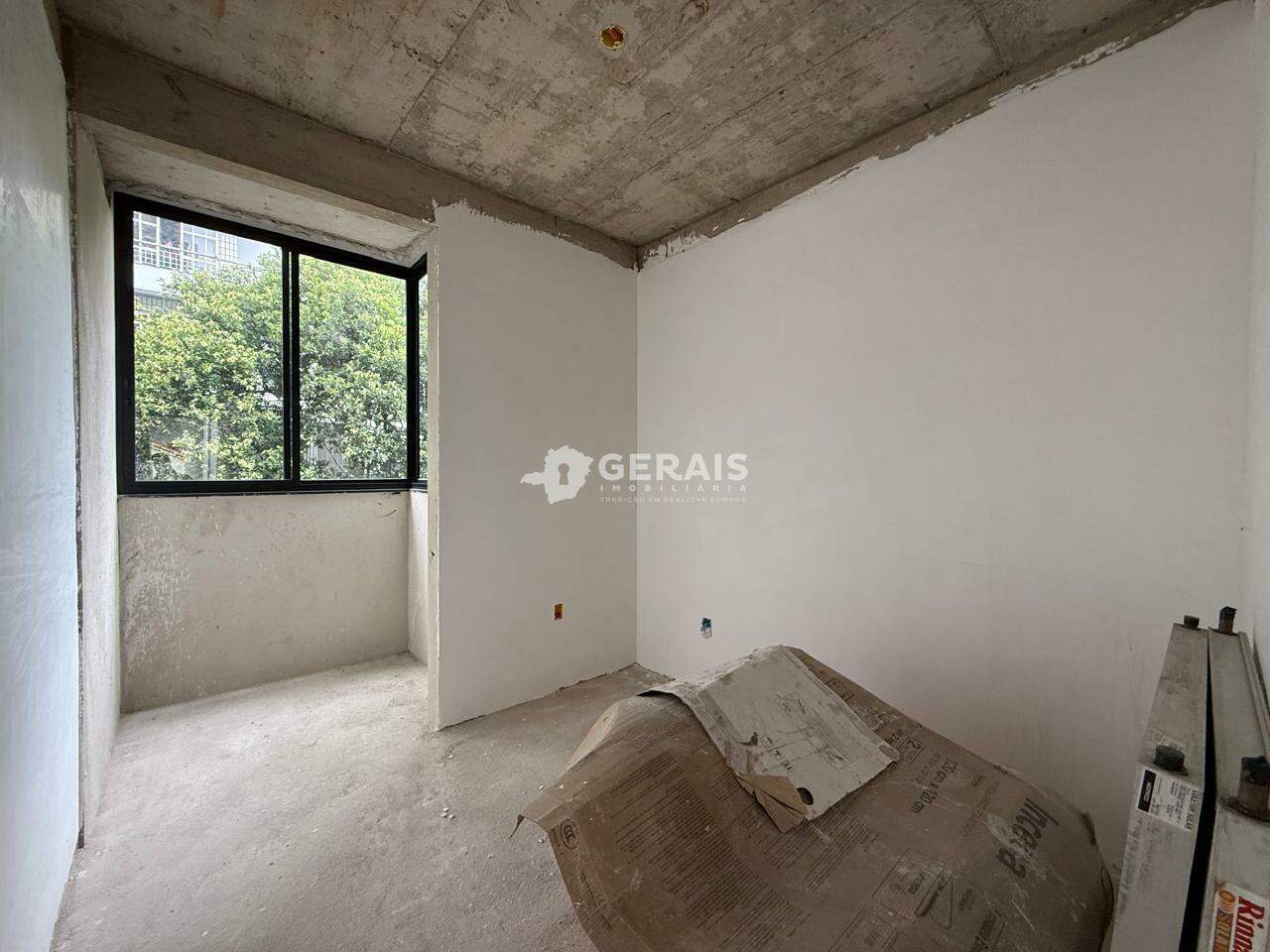 Apto Cobertura Duplex à venda no CENTRO: 06- QUARTO 01