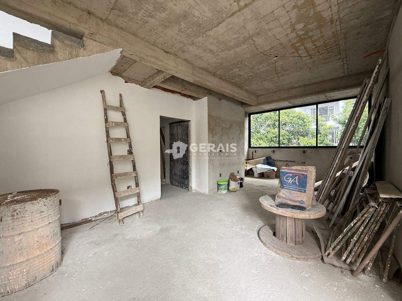 Apto Cobertura Duplex à venda no CENTRO: 03- SALA 01