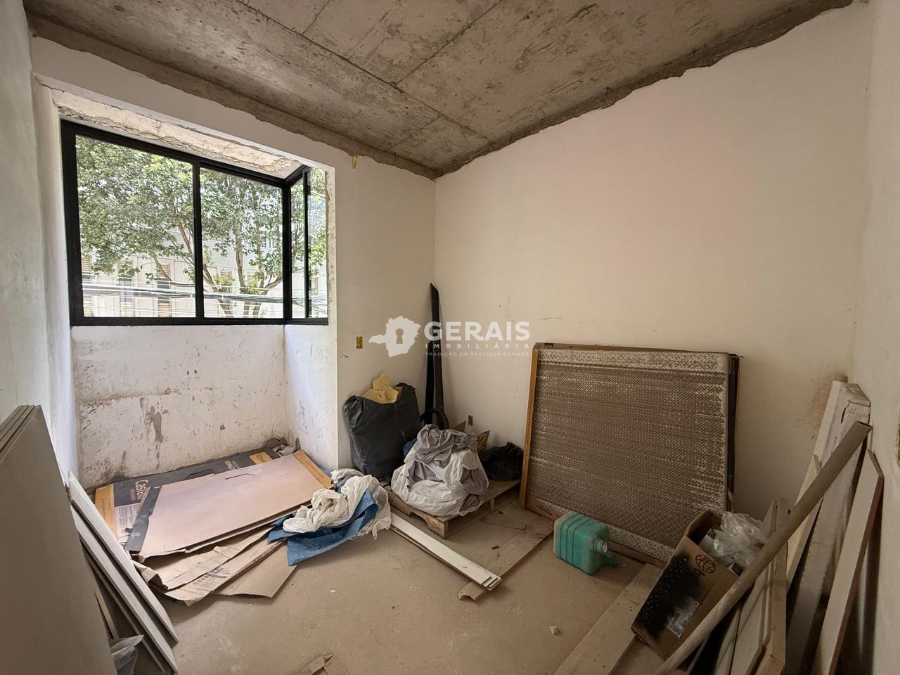Apartamento à venda no CENTRO: 06- QUARTO 01