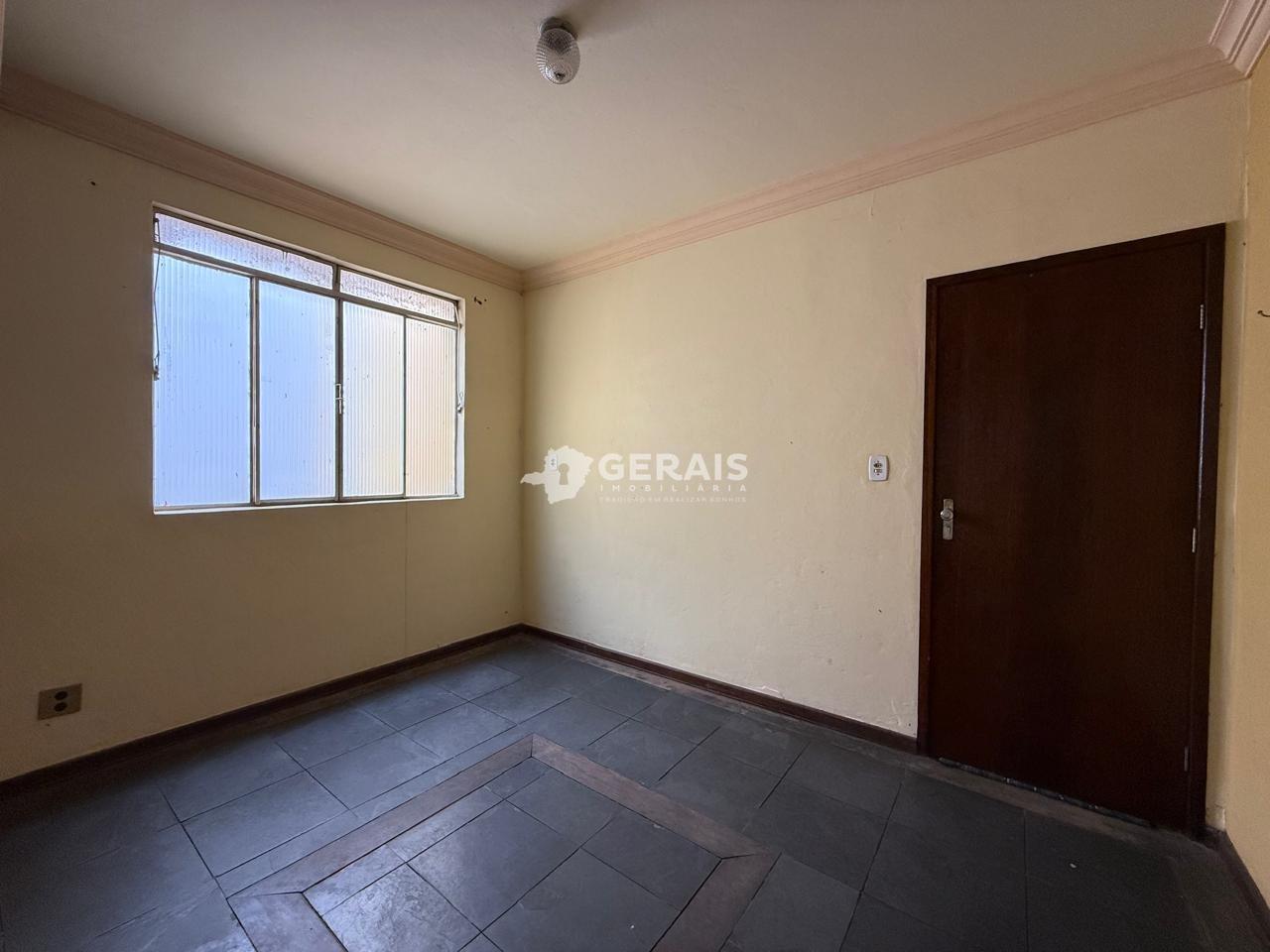 Apartamento à venda no IPIRANGA: 02- SALA