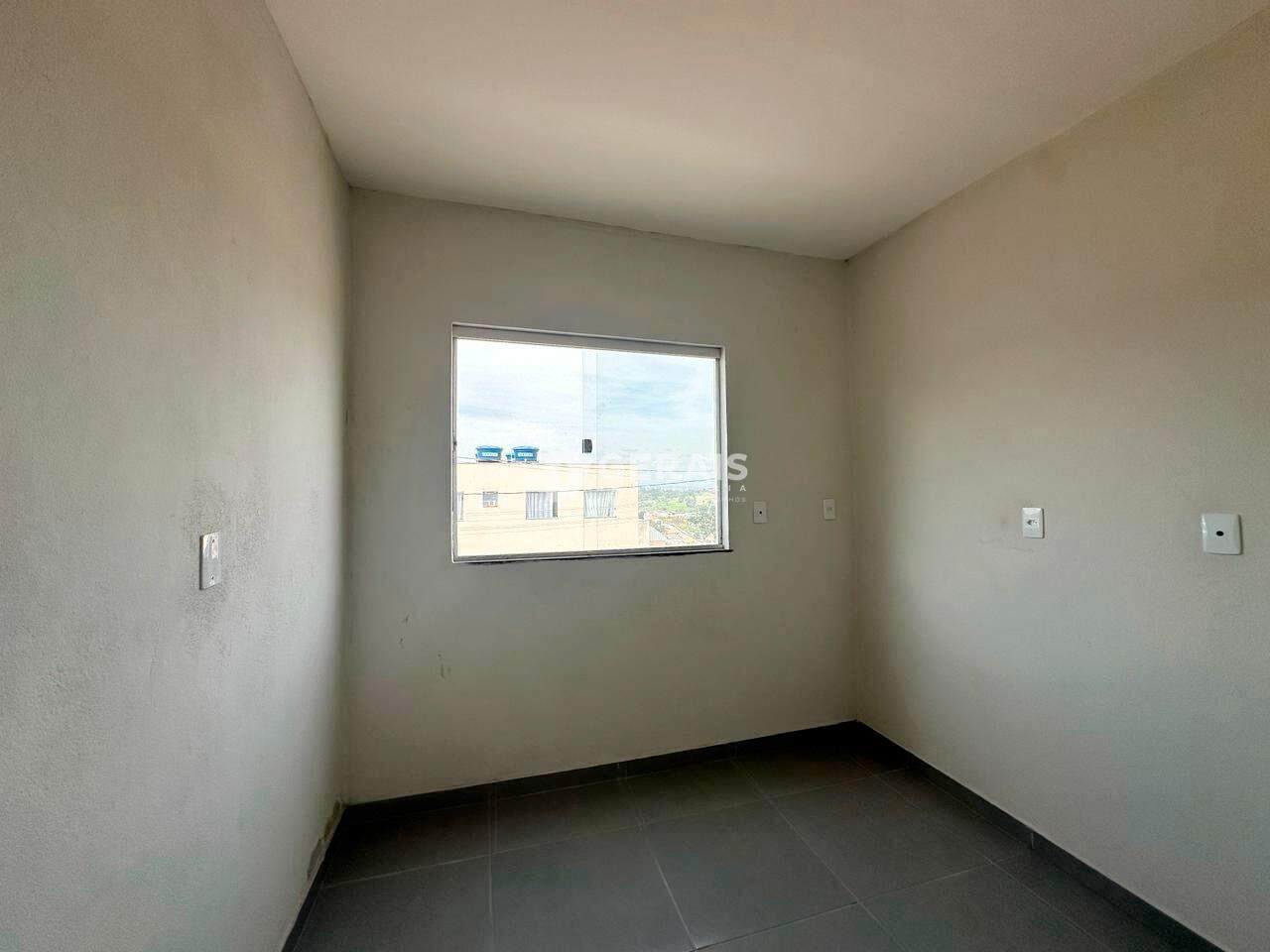 Casa à venda no FLORESTA: 06- QUARTO 02