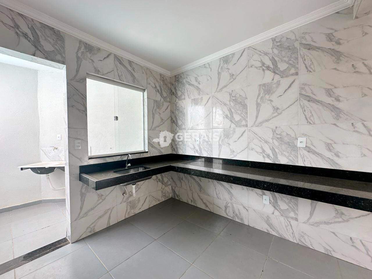 Casa à venda no FLORESTA: 04- COZINHA