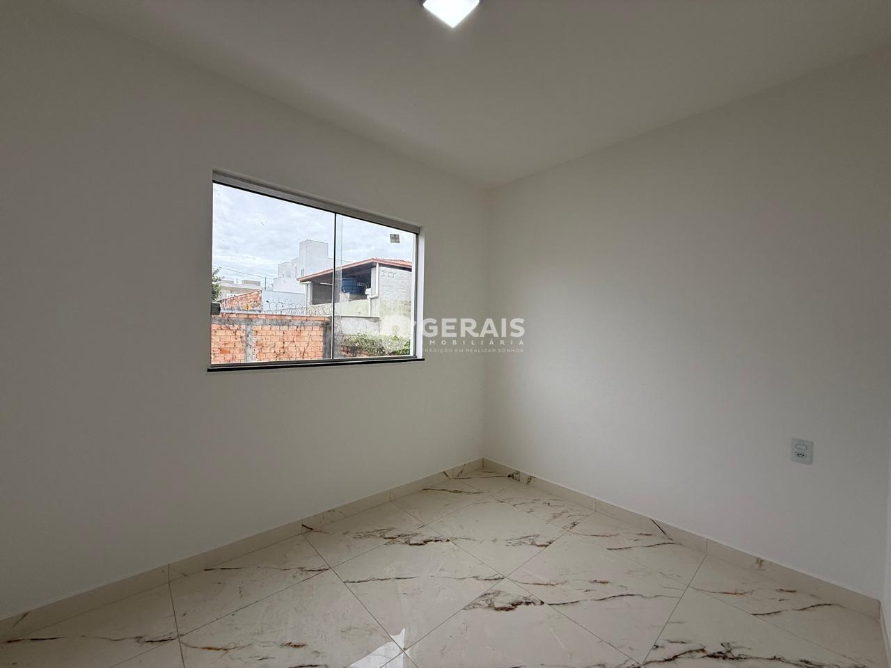 Sobrado à venda no RESIDENCIAL DOUTOR WALCHIR RESENDE COSTA: 08- QUARTO SUÍTE