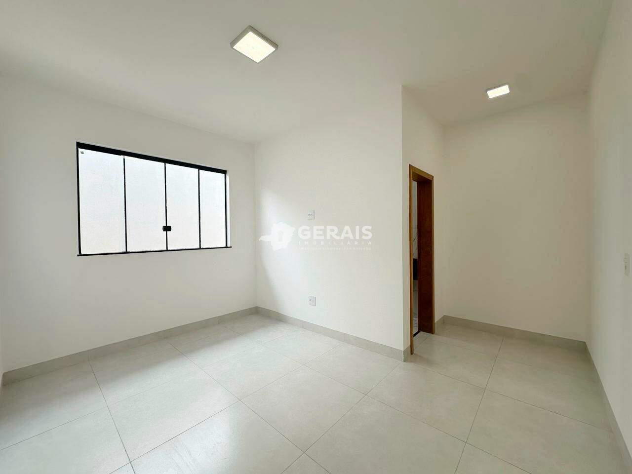 Casa à venda no CHANADOUR: 08 - QUARTO SUÍTE