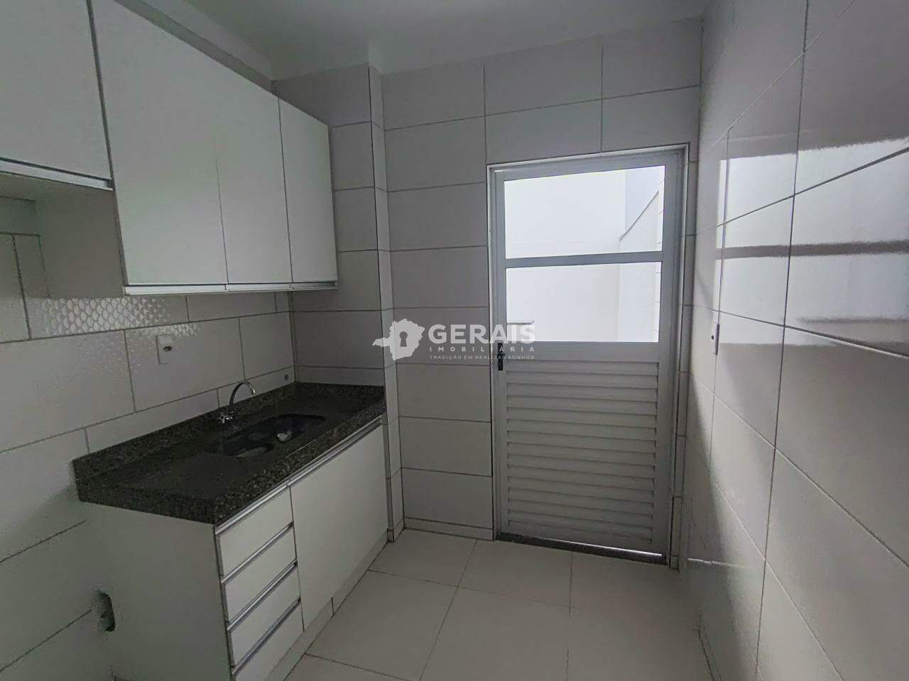 Apartamento para aluguel no DONA QUITA: 07 - COZINHA