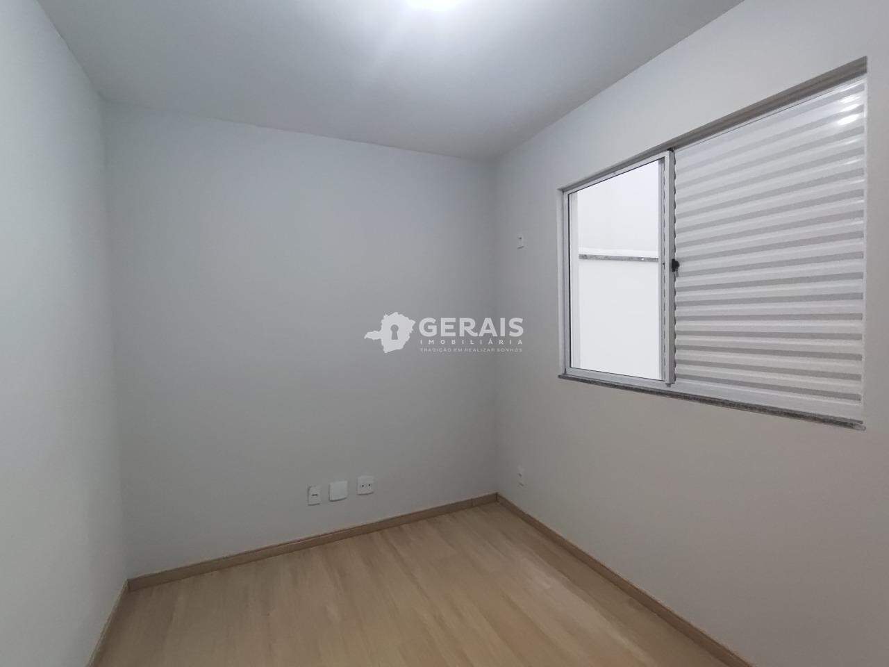 Apartamento para aluguel no DONA QUITA: 04 - QUARTO 01