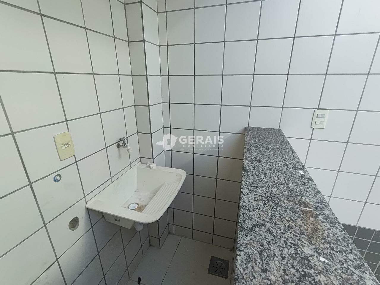 Apartamento para aluguel no DONA QUITA: 08 - ÁREA DE SERVIÇO