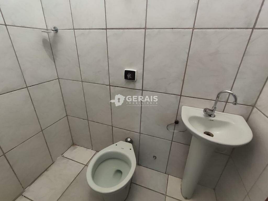 Apartamento para aluguel no VILA ESPÍRITO SANTO: 06- BANHO SUÍTE
