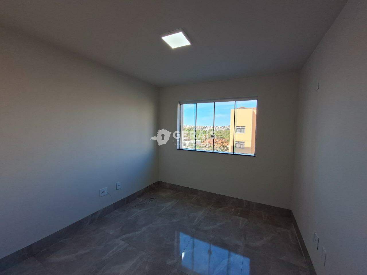 Apartamento para aluguel no SANTA CLARA: 04- QUARTO 01