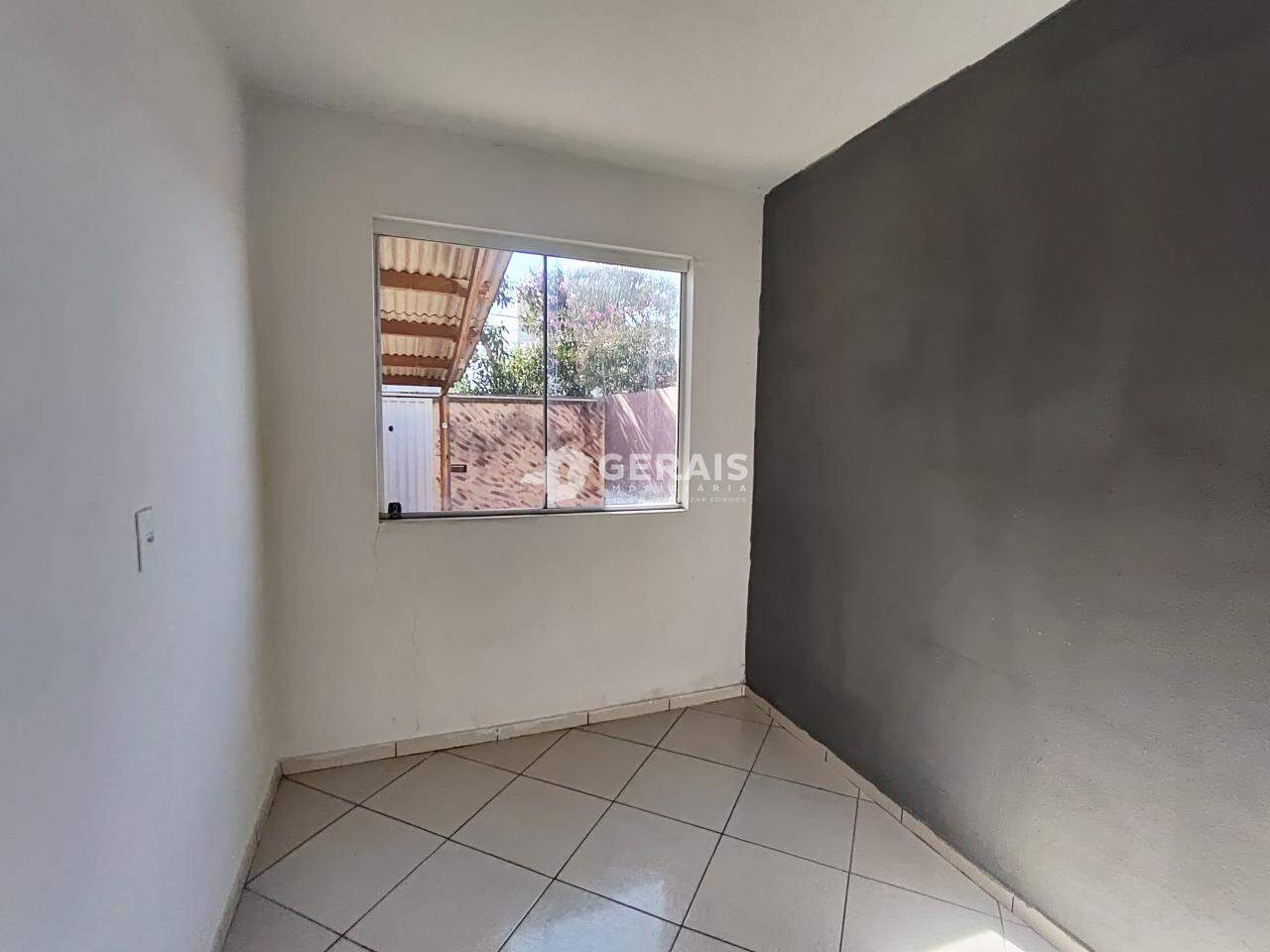 Casa para aluguel no BELVEDERE: 04- QUARTO 01