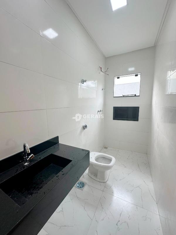 Casa à venda no ITACOLOMI: 08- BANHO SOCIAL