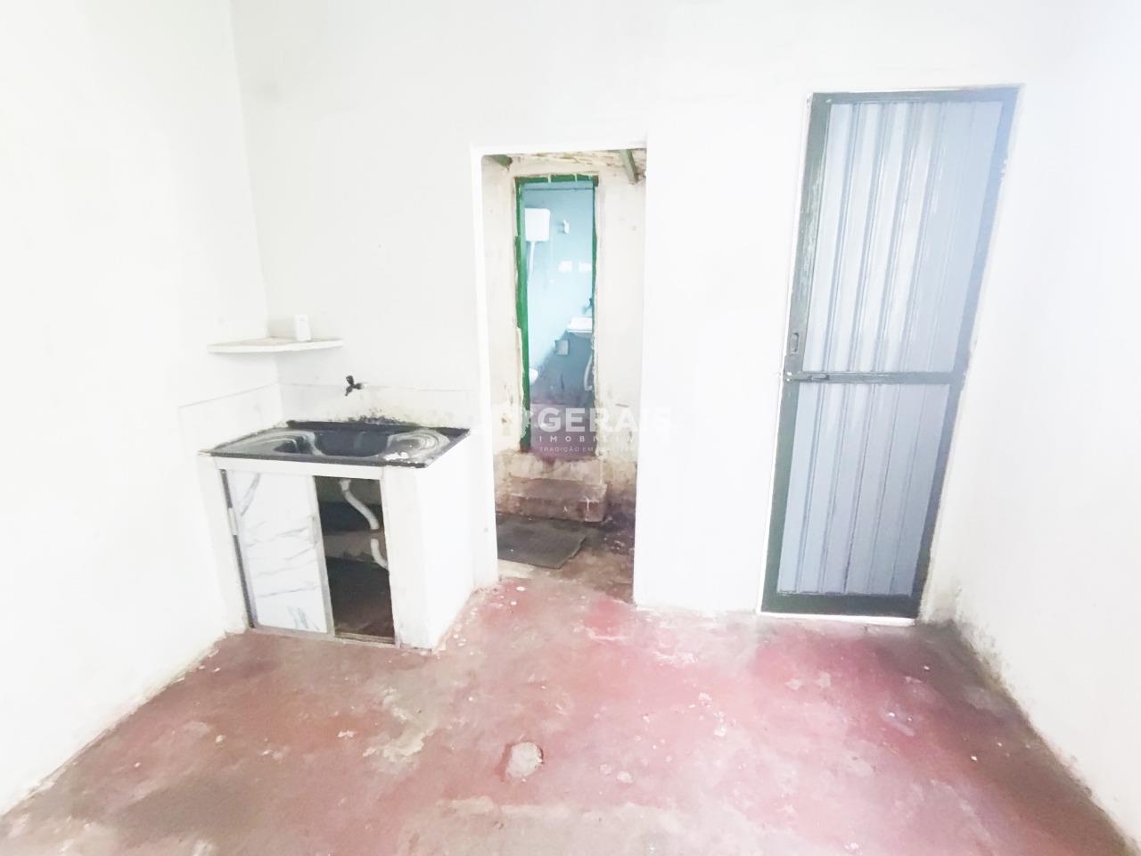 Casa para aluguel no NITERÓI: 08- COZINHA