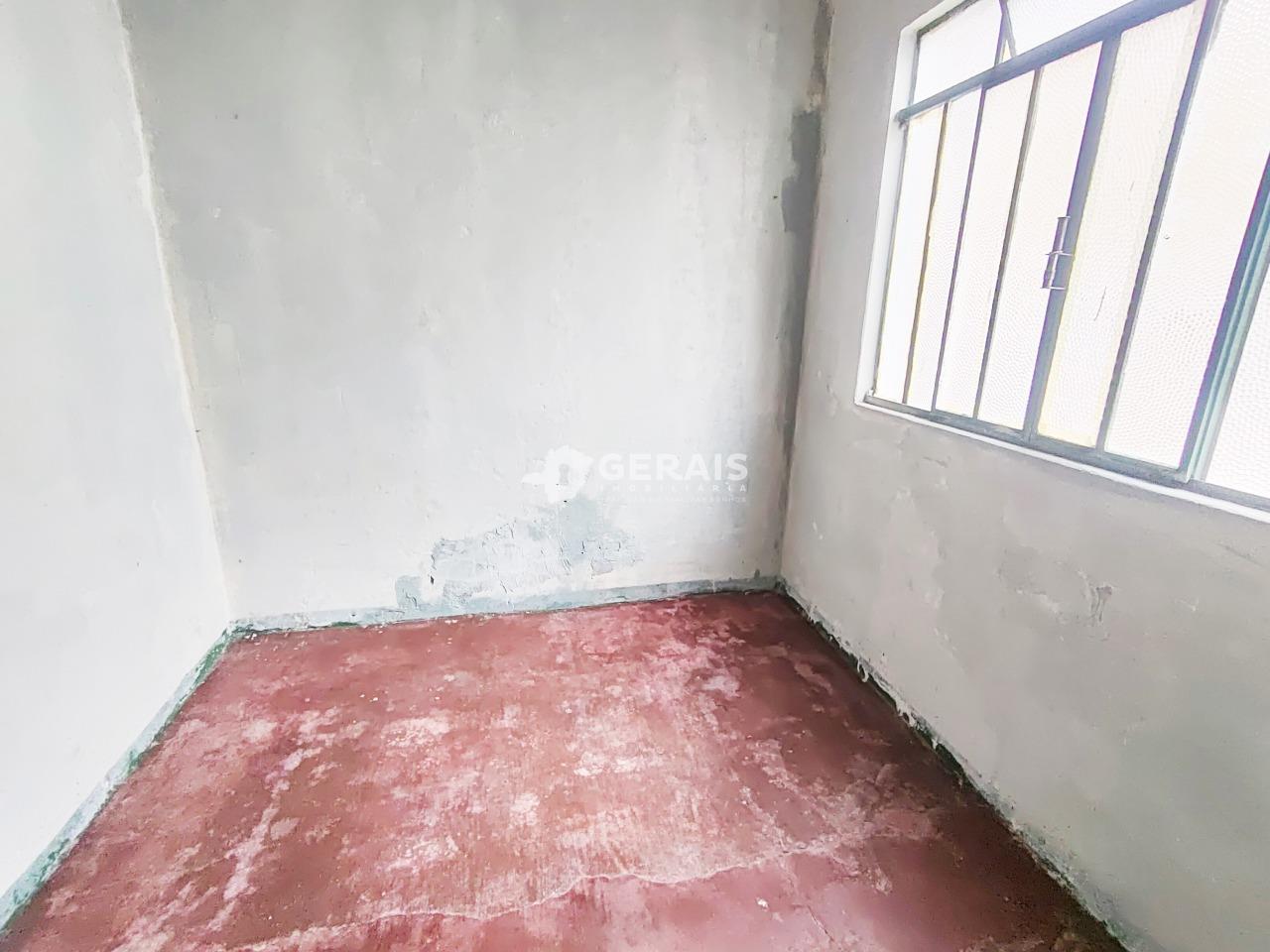 Casa para aluguel no NITERÓI: 05- QUARTO 01