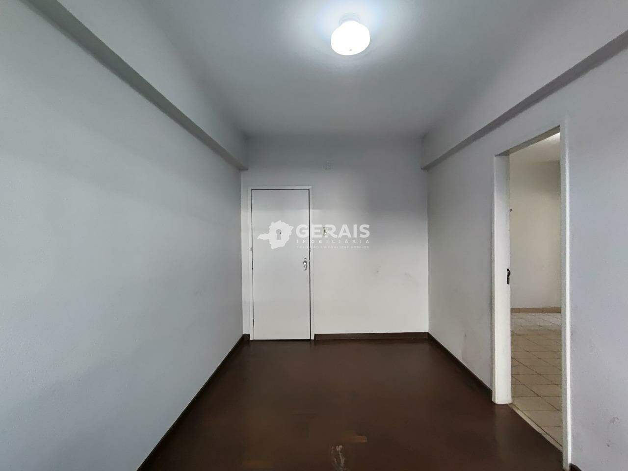 Apartamento para aluguel no CENTRO: 03- SALA