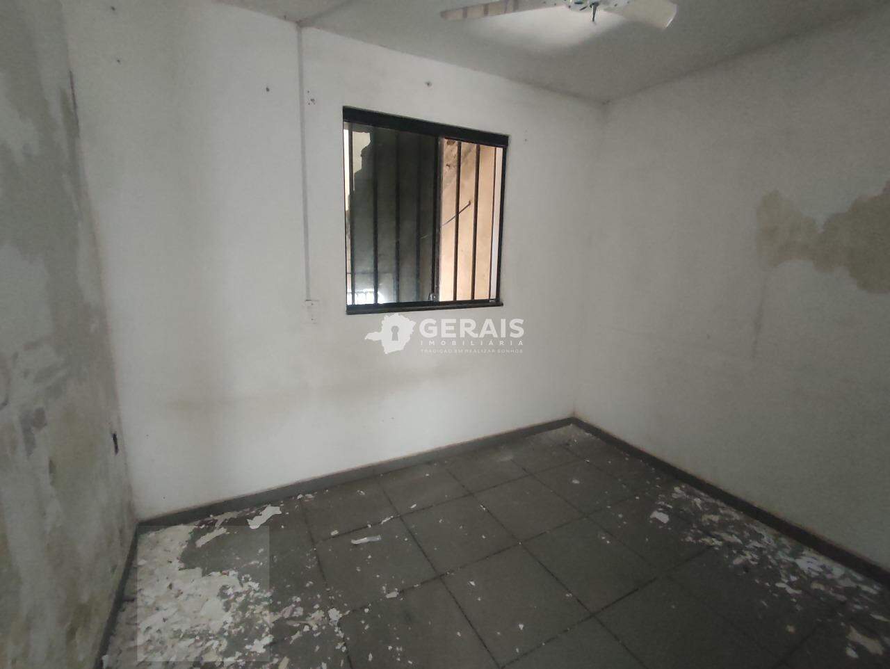 Apartamento para aluguel no DANILO PASSOS: 05 - QUARTO 01