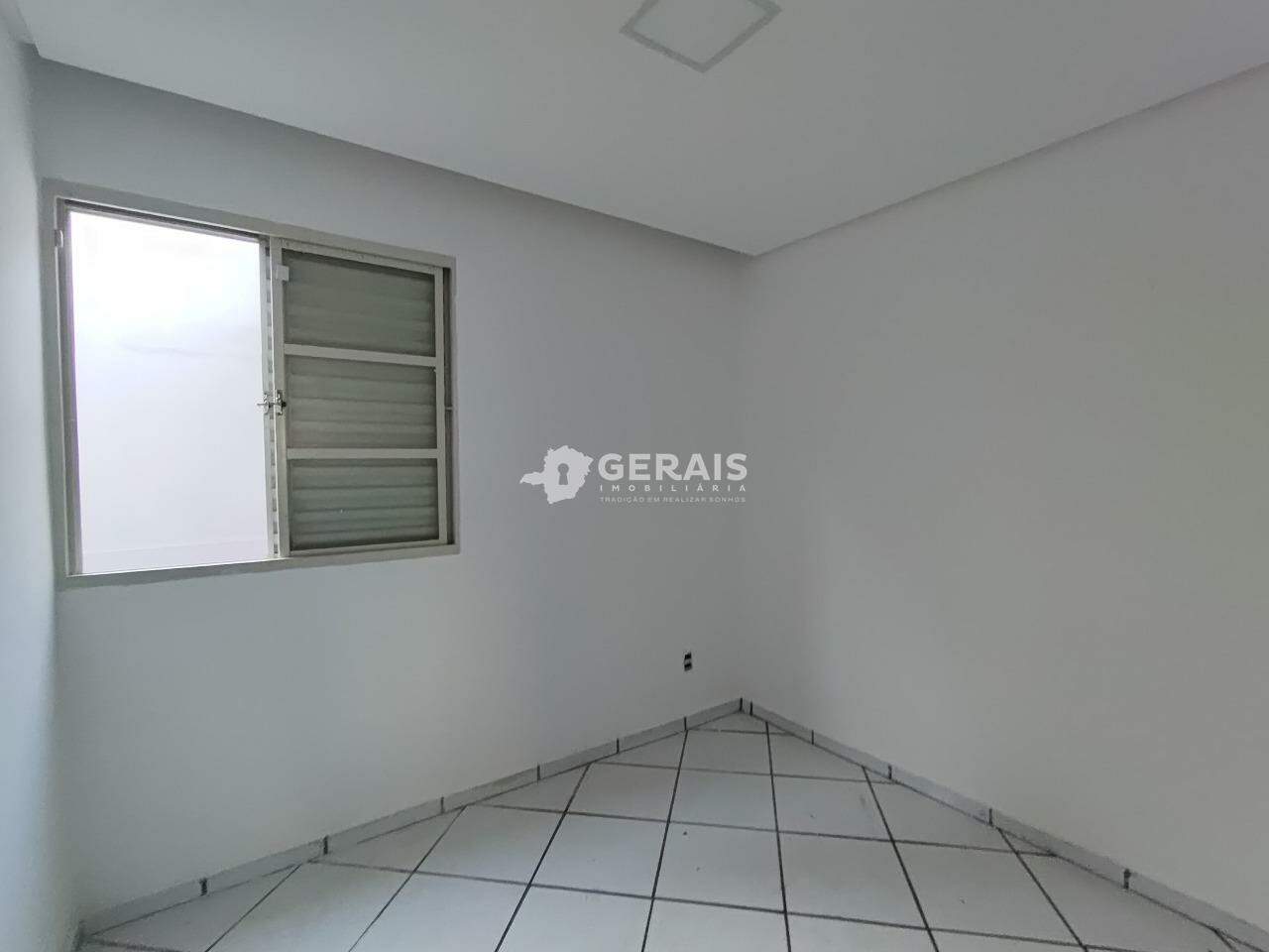 Casa para aluguel no DOM CRISTIANO: 07- QUARTO 01